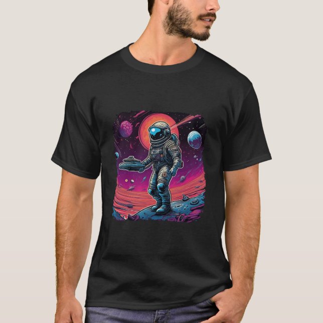 Psychedelische Trippy Black Light Astronaut Space  T-Shirt (Vorderseite)