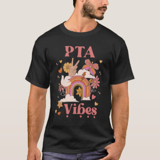 PTA Vibes Elternlehrergruppe kehrt zurück zu Schoo T-Shirt