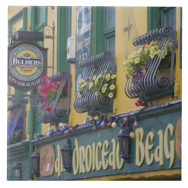 Pub, Dingle, Dingle Halbinsel, Landkreis Kerry, Fliese (Vorderseite)