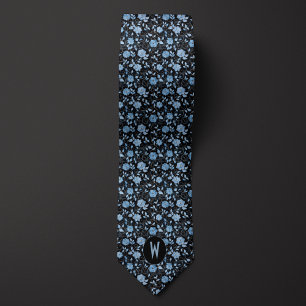 Puderblaue Floral-Krawatte auf schwarzem Grund Krawatte