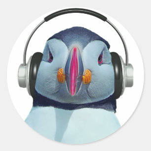 Puffin mit Kopfhörern Runder Aufkleber