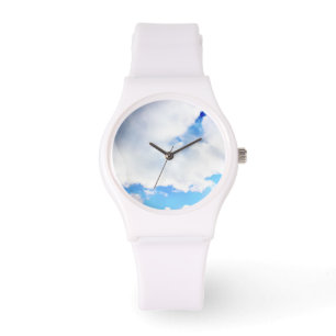 Puffy White Clouds und Blue Sky Armbanduhr