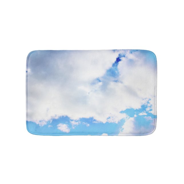 Puffy White Clouds und Blue Sky Badematte (Vorderseite)