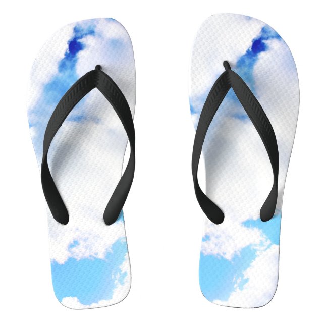 Puffy White Clouds und Blue Sky Flip Flops (Fußbett)