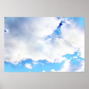 Puffy White Clouds und Blue Sky Poster