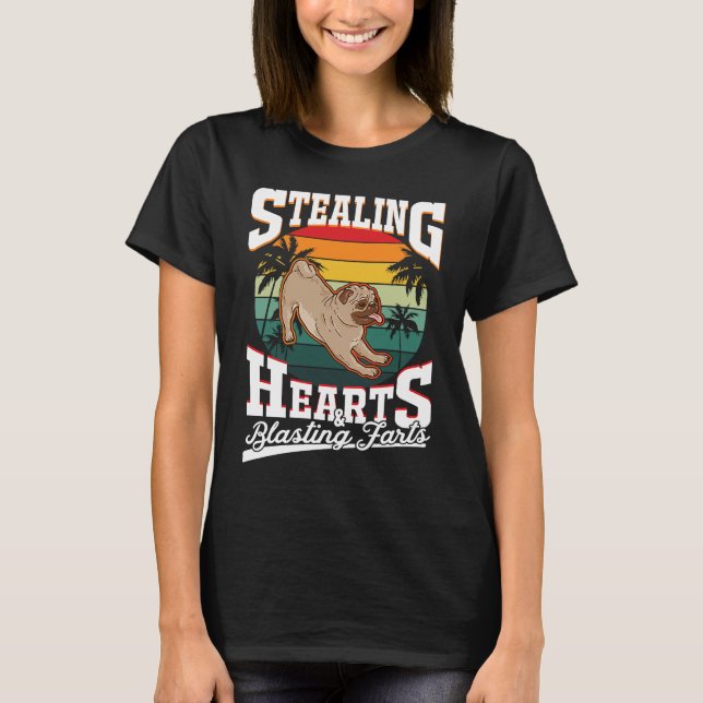 Pug Stealing hearts & blasting farts Valentine's D T-Shirt (Vorderseite)