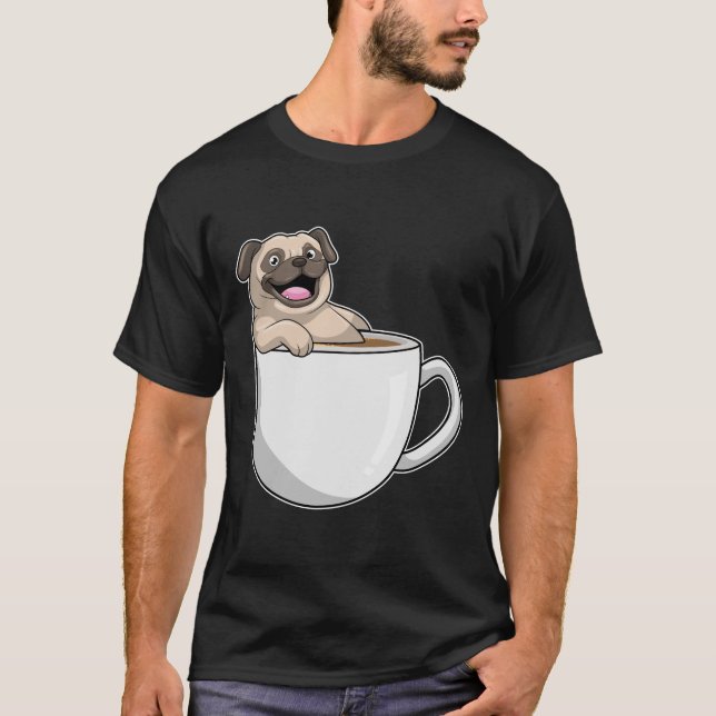 Pug with Cup of Coffee T-Shirt (Vorderseite)