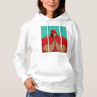 Pull À Capuche Gras et élégante fille en rouge