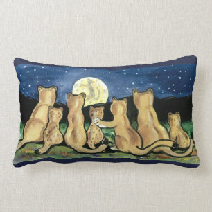 Puma Mountain Lion Family und Moon Designer Kissen