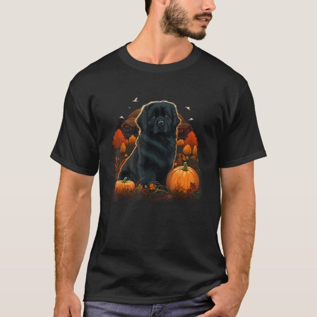 Pumpkin Newfie Dog Kostüm auf dem Neufundland Dog  T-Shirt (Vorderseite)