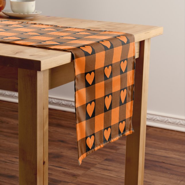 Pumpkin Orange Buffalo Heart Plaid Table Runner Kurzer Tischläufer (Beispiel)