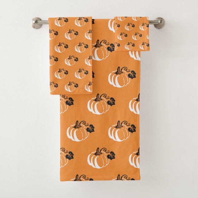 Pumpkin Patch Delight: Charming Gemustert Pumpkin Badhandtuch Set (Insitu)
