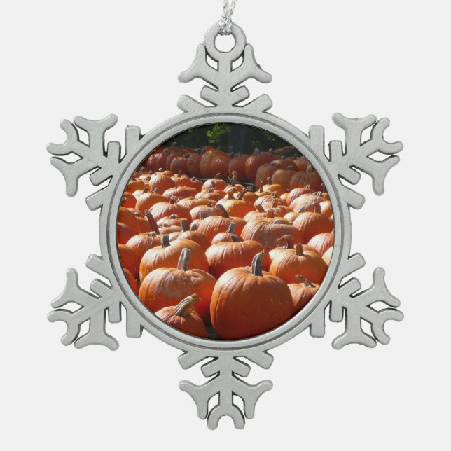 Pumpkin Patch Herbsternte Fotografie Schneeflocken Zinn-Ornament (Vorderseite)