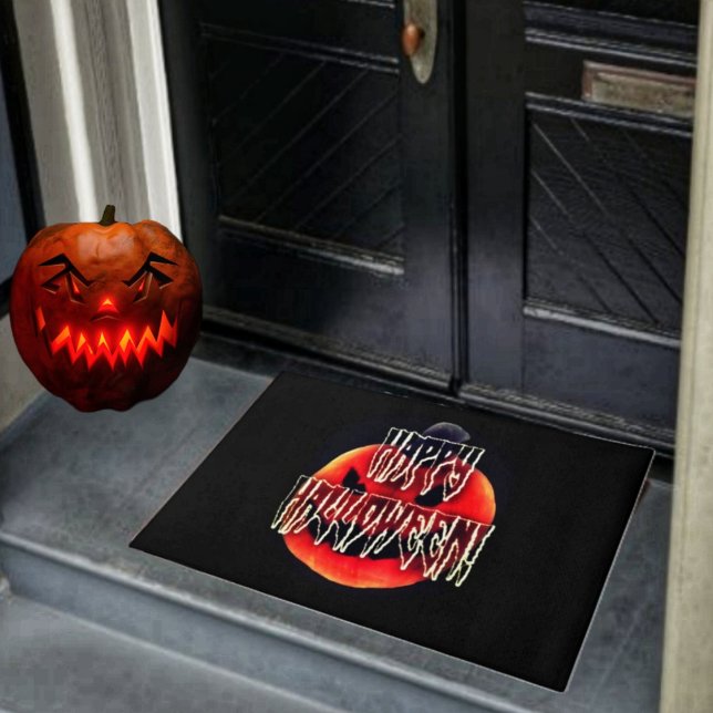 Pumpkin Scare-Wht Fußmatte (Give trick or treaters, an appropriately, scary welcome, with this Pumpkin Scare-Wht Door Mat!)