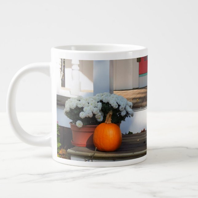 Pumpkin und White Mums - Martha's Vineyard Jumbo-Tasse (Links)