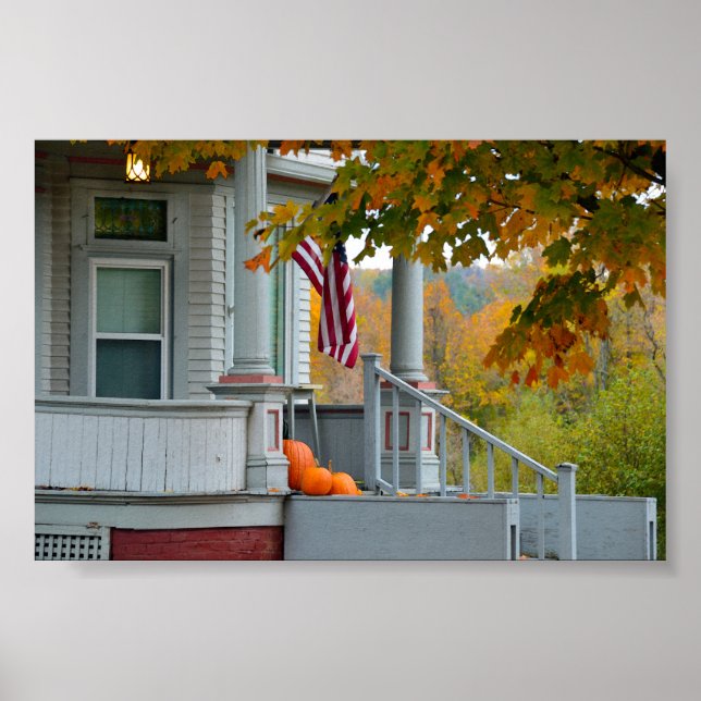 Pumpkins auf einem Vermont Porch im Herbst. Poster (Vorne)