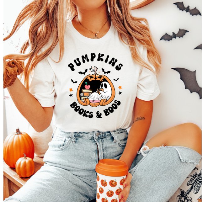 Pumpkins Books & Boos Niedlich Ghost Reading Hallo T-Shirt (Von Creator hochgeladen)