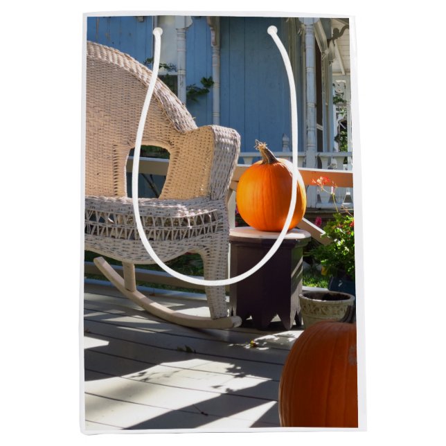 Pumpkins und Wicker Rocker - Martha's Vineyard Mittlere Geschenktüte (Vorderseite)