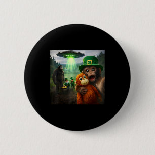 Punch-Affen-Selfie mit Bigfoot-Kobold-UFO-St Button