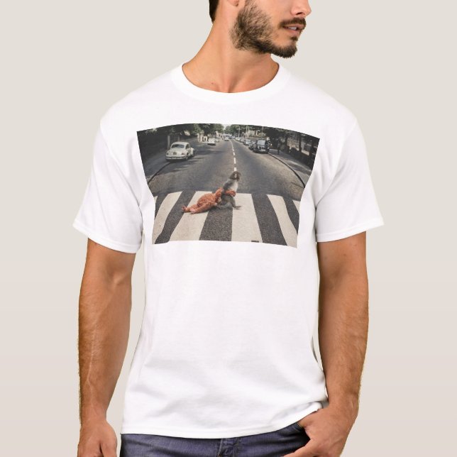 Punch the Monkey T-Shirt (Vorderseite)