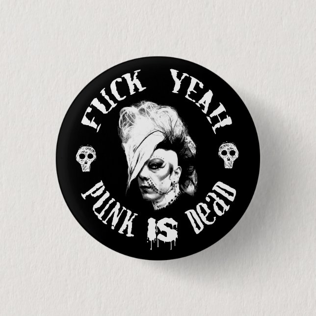 Punk IS dead Button (Vorderseite)