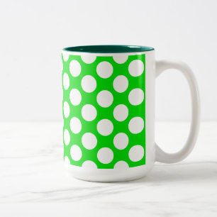 Punkte auf Grün Zweifarbige Tasse
