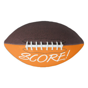 Punkte weißer und orangefarbener Fußball Football