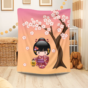 Puppe Kirschblütes Kokeshi - Geisha-Mädchen auf Fleecedecke