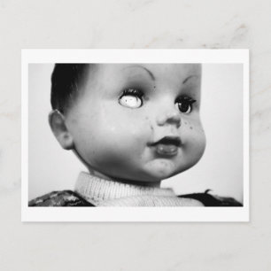Puppentportrait - Ein Auge Postkarte