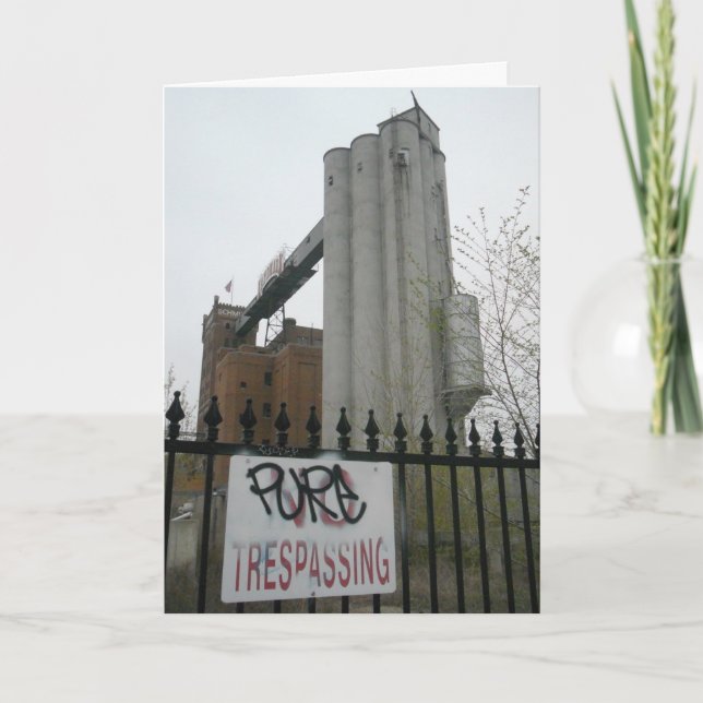"PURE TRESPASSING" - Gratulatorkarte Karte (Vorderseite)