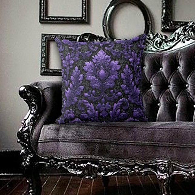 Purple and Black Damask Patterned  Kissen (Von Creator hochgeladen)