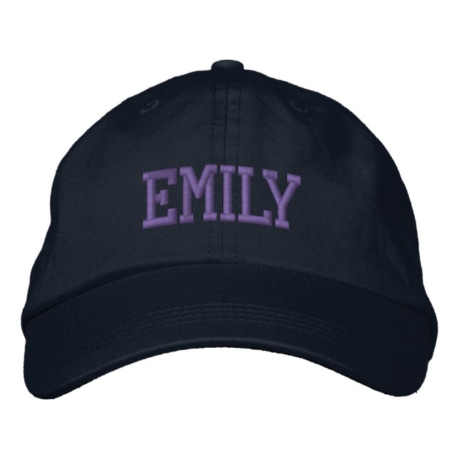 Purple Athletic Block Monogram Custom Name Bestickte Baseballkappe (Vorderseite)