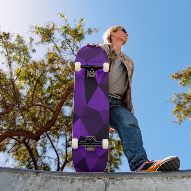 Purple black geometric mesh pattern skateboard (Außen 1)
