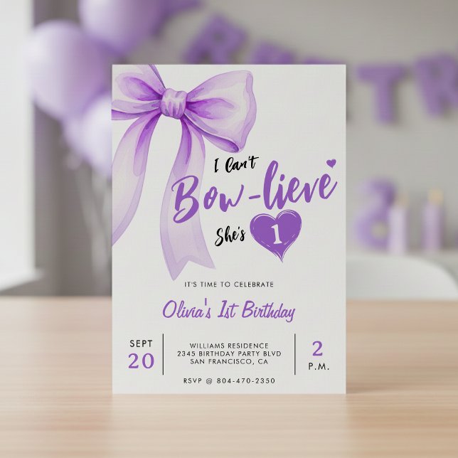 Purple Bow Cute Girls Birthday Party Einladung (Purple Bow Cute Girls Birthday Party Invitation
)