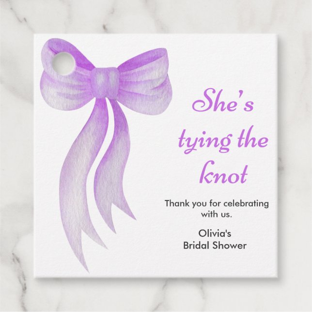 Purple Bow She's Tying the Knot Bridal Shower   Geschenkanhänger (Vorderseite)