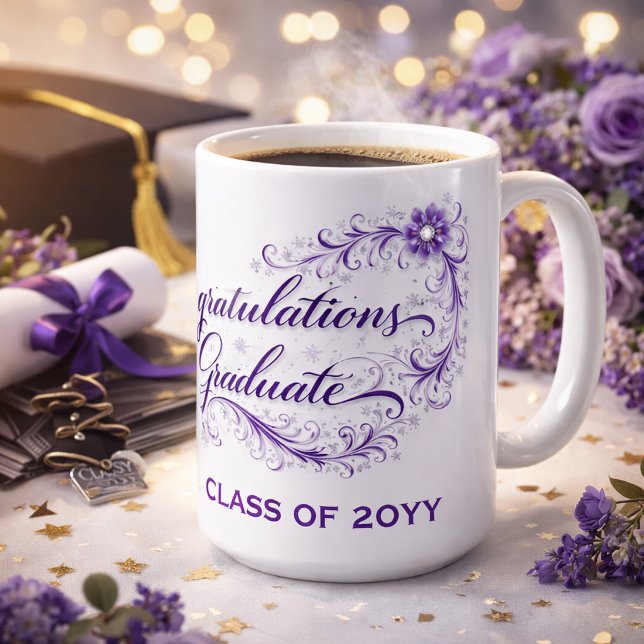 Purple Floral Graduation Script with Custom Year Kaffeetasse (Von Creator hochgeladen)
