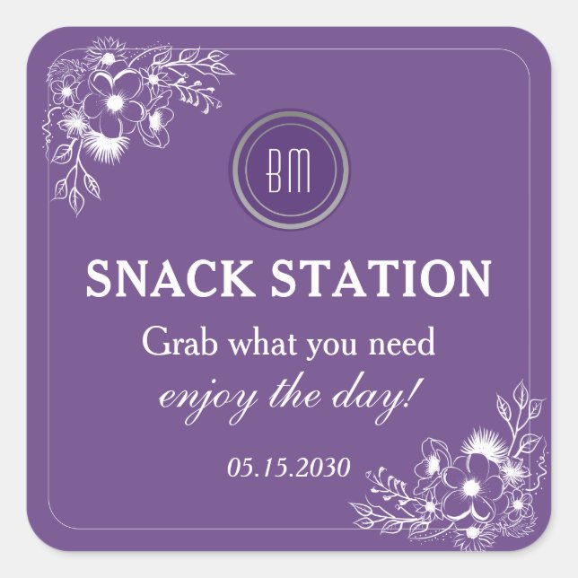 Purple Floral Wedding Snack Station Quadratischer Aufkleber (Vorderseite)