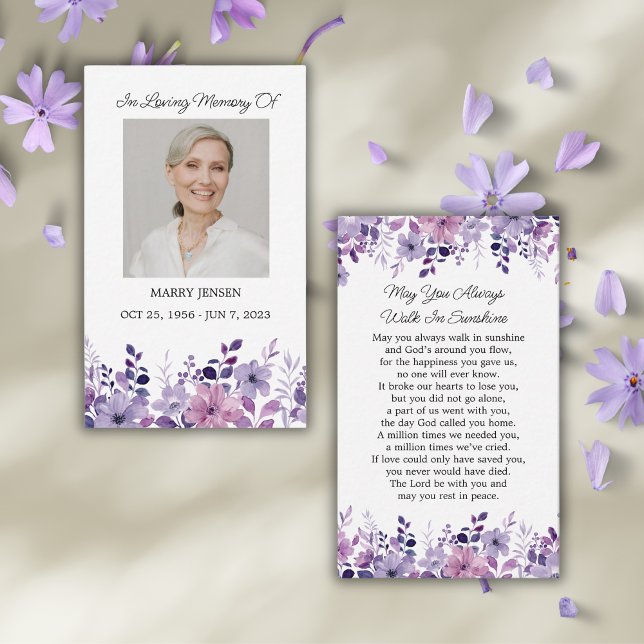 Purple Flower Memorial Photo Funeral Prayer Card Visitenkarte (Von Creator hochgeladen)