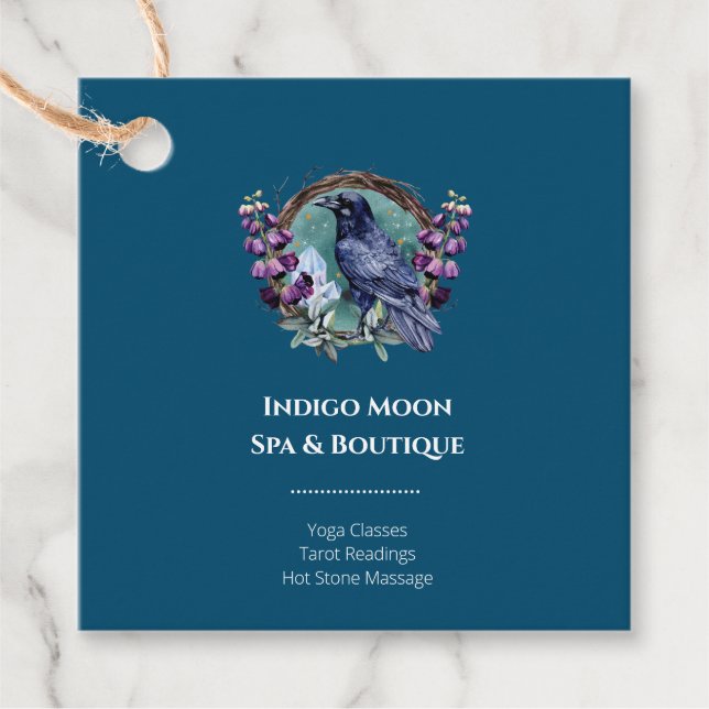 Purple Flowers Celestial Raven Crystals Wreath Geschenkanhänger (Vorderseite)
