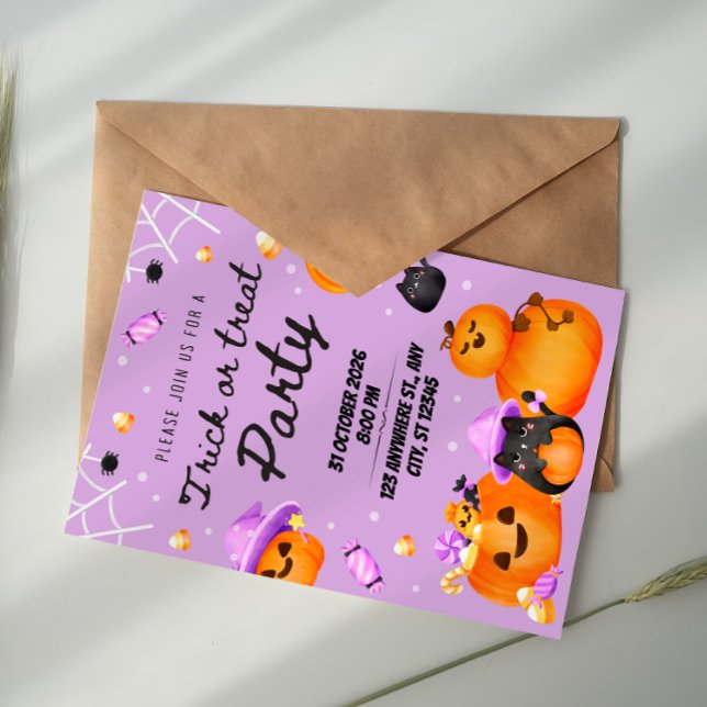Purple Halloween Trick or Treat Party Invitation Einladung (Von Creator hochgeladen)