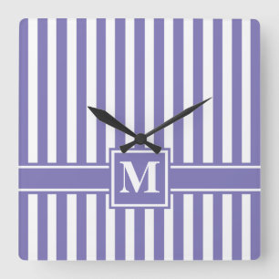 Purple Modern Stripe with Monogram Quadratische Wanduhr