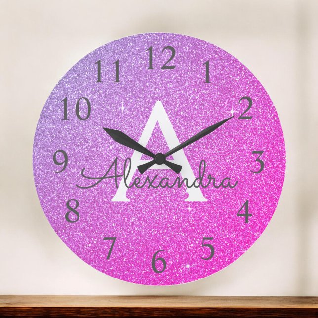 Purple Sparkle Glitter Monogram Name & Initial Große Wanduhr (Von Creator hochgeladen)