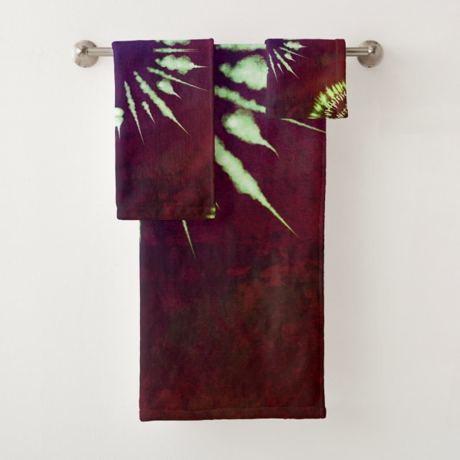 Purple Tie Dye Towel Badhandtuch Set (Insitu)