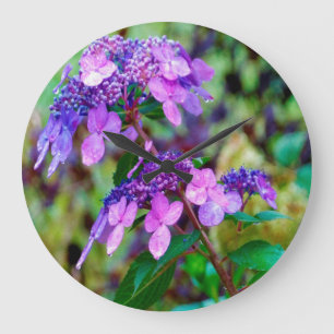Purple Twist and Shout Hydrangea Flower Große Wanduhr