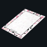 Purses Perfume Sonnenbrille & Lipstick Notepad Notizblock<br><div class="desc">Ein Notizblock mit rosa und schwarz Retro-Katzenauge-Sonnenbrille,  rosa Wechselpuren mit grauen Polka-Punkten,  rosa Kupplungsbeutel mit schwarzem Bogen,  rosa Lippensticks,  rosa Edelsteine und eine Flasche Parfüm mit rosa Zerstäuber. Personalisieren Sie mit Ihrem Namen.</div>