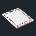 Purses Sunglasses Parfüm & Lipstick Notepad Notizblock<br><div class="desc">Ein Notizblock mit rosa und schwarz Retro-Katzenauge-Sonnenbrille,  rosa Wechselpuren mit grauen Polka-Punkten,  rosa Kupplungsbeutel mit schwarzem Bogen,  rosa Lippensticks,  rosa Edelsteine und eine Flasche Parfüm mit rosa Zerstäuber.</div>