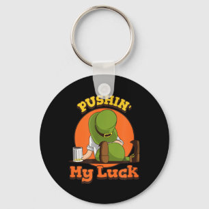 Pushin My Luck Shirt St Patricks Day Token Spaß Schlüsselanhänger