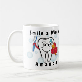 Putzen Sie Ihre Zähne lächeln eine Weile Kaffeetasse