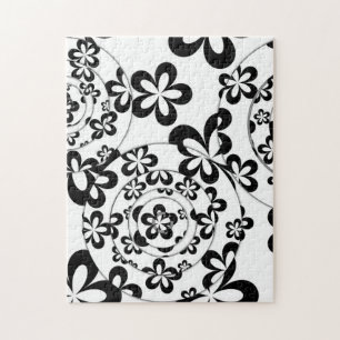 Puzzle Anneaux et fleurs noirs et blancs