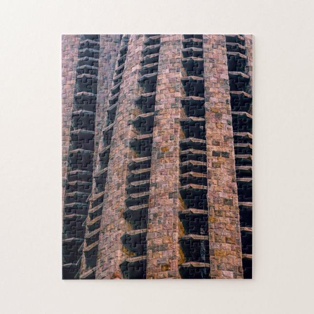 Puzzle Architecture de Gaudí Barcelone. (Vertical)